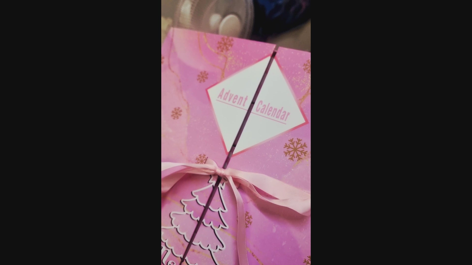 Dee'z Handcrafted Christmas Advent Calendar - 24 Days of Wellness & Crystals